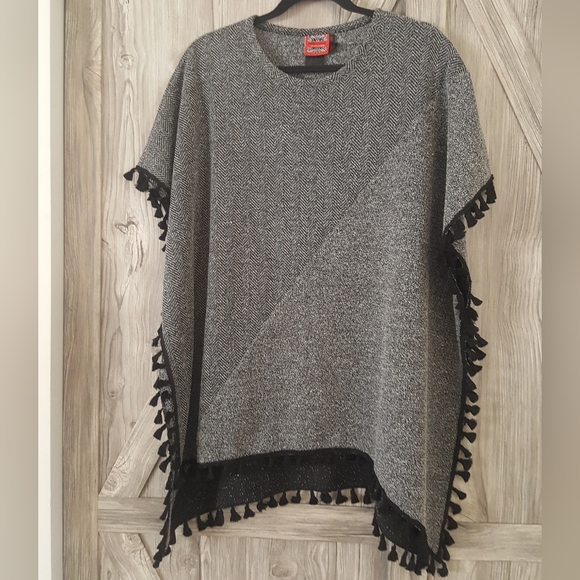 Simon Chang Pom Pom Fringe Poncho - Picture 1 of 5